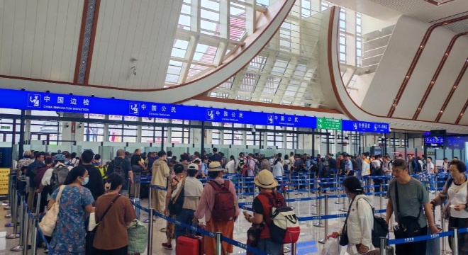 中老鐵路出入境旅客來源地突破100個國家和地區